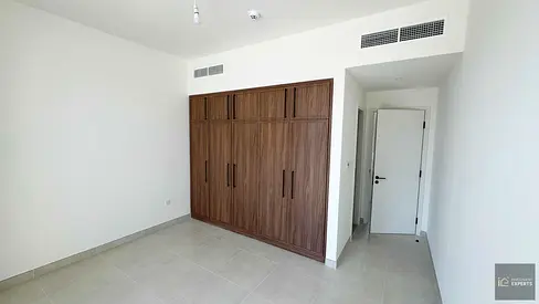 BRAND NEW - RECENT HANDOVER - READY TO MOVE