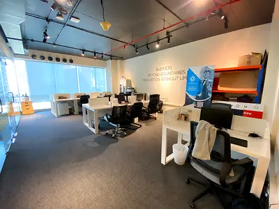 Vacant Office | High-Floor | Central Business Hub