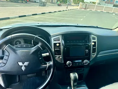 Mitsubishi Pajero GLS Top Line 2017 GCC Specs