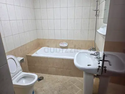 Studio bed space available for executive bachelor International city England Cluster