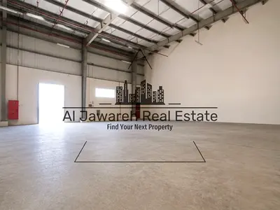 مستودع للإيجار في أم القيوين مساحة 3035 قدم 20كيلو وات سعر 89935 درهم