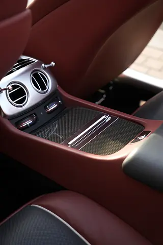 صورة 8 لـ 2019 ROLLS-ROYCE DAWN