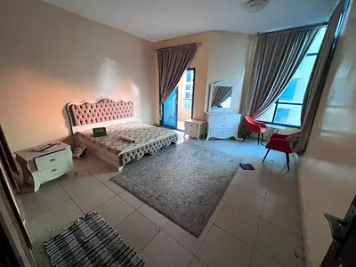 فى ابراج الخور  الراشديه 2  عجمان  شقه ثلاث غرف وصاله  51 الف  علي 4 دفعات  3 حمام  2 بلكونه  إطلالة ممتازه  غرفه غسيل  وغرفه خادمه
