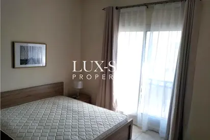 Next to Mall and Park | 1 BR | Community View