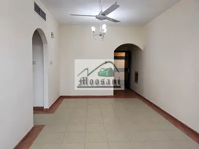 عرض اليوم! شقة واسعة بغرفة نوم واحدة وحمامين وشرفة بإطلالة بانورامية متاحة للإيجار بسعر 25,000 روبية في برج موساني.