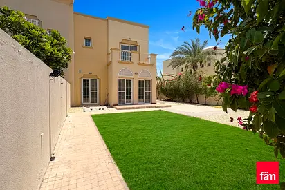 Wooden Floor | 3M | Close to Pool and park