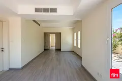 3m | Close To Pool And Park | Wooden Floor — 3
