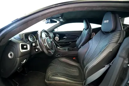 صورة 9 لـ 2017 Aston Martin DB11
