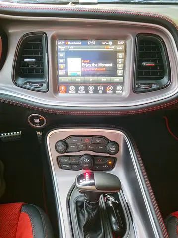 صورة 10 لـ 2022 Dodge CHALLENGER