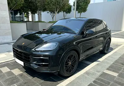 صورة 1 لـ 2025 Porsche CAYENNE