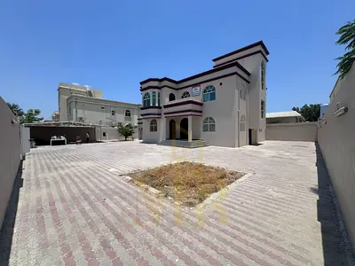 فيلا بموقع مميز بالقرب من شارع الشيخ عمار | 6 غرف نوم ماستر | تشطيبات راقية | جاهزة للسكن | السعر شامل الكهرباء والمياه والمكيفات