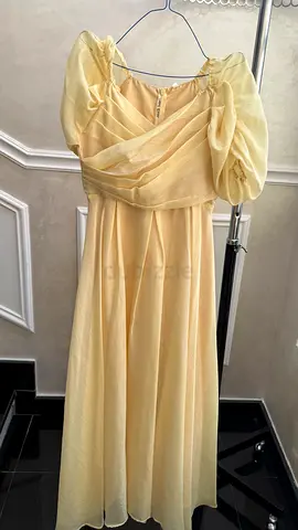 فستان سهرة أصفر ناعم بتصميم حيوي Charming Yellow Evening Gown - Worn Once