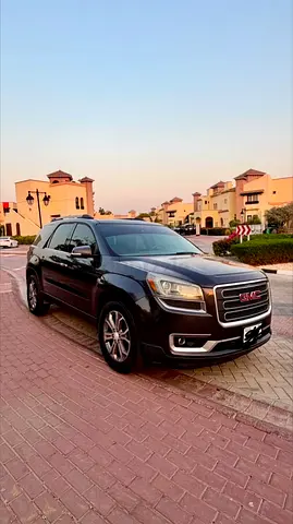 GMC Acadia SLT 2014 GCC Specs - Full Option, Panoramic Sunroof, Well Maintained Family SUV