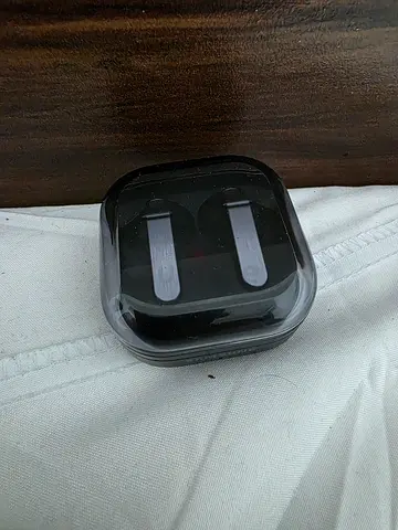 Samsung Galaxy buds 4 pro in perfect condition.