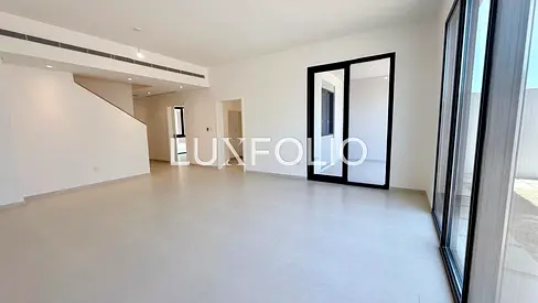 Close to Pool | Available Now | Vastu Compliant