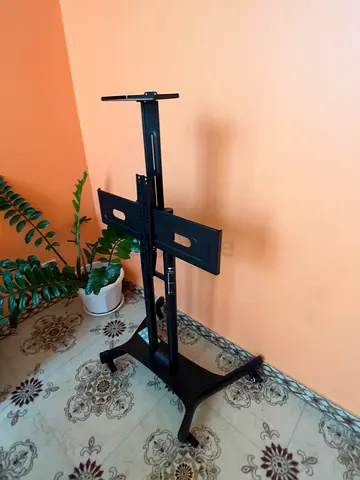 Mobile TV Floor Stand with Wheels