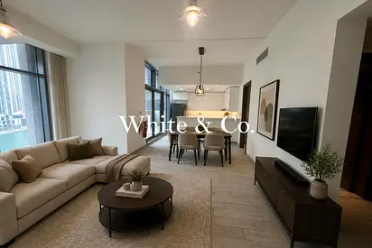 VACANT / CANAL VIEW / SPACIOUS 2 BED
