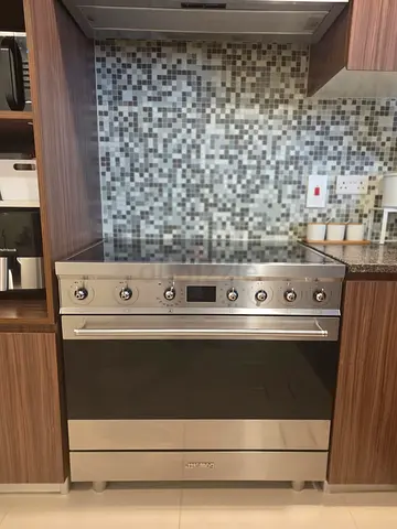 Smeg new model Induction Cooker 90x60cm With Oven Flawless Condition Under Warranty