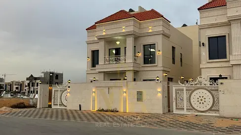 🏡 فيلا للإيجار في الحليو 2 – عجمان | ثاني قطعة من الشارع الرئيسي | طابقين + روف | 4 غرف نوم ماستر | أرض 3,014 قدم² | موقع مميز | 120,000 درهم قابل لل
