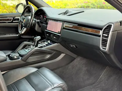 2019 Porsche CAYENNE — миниатюра 14
