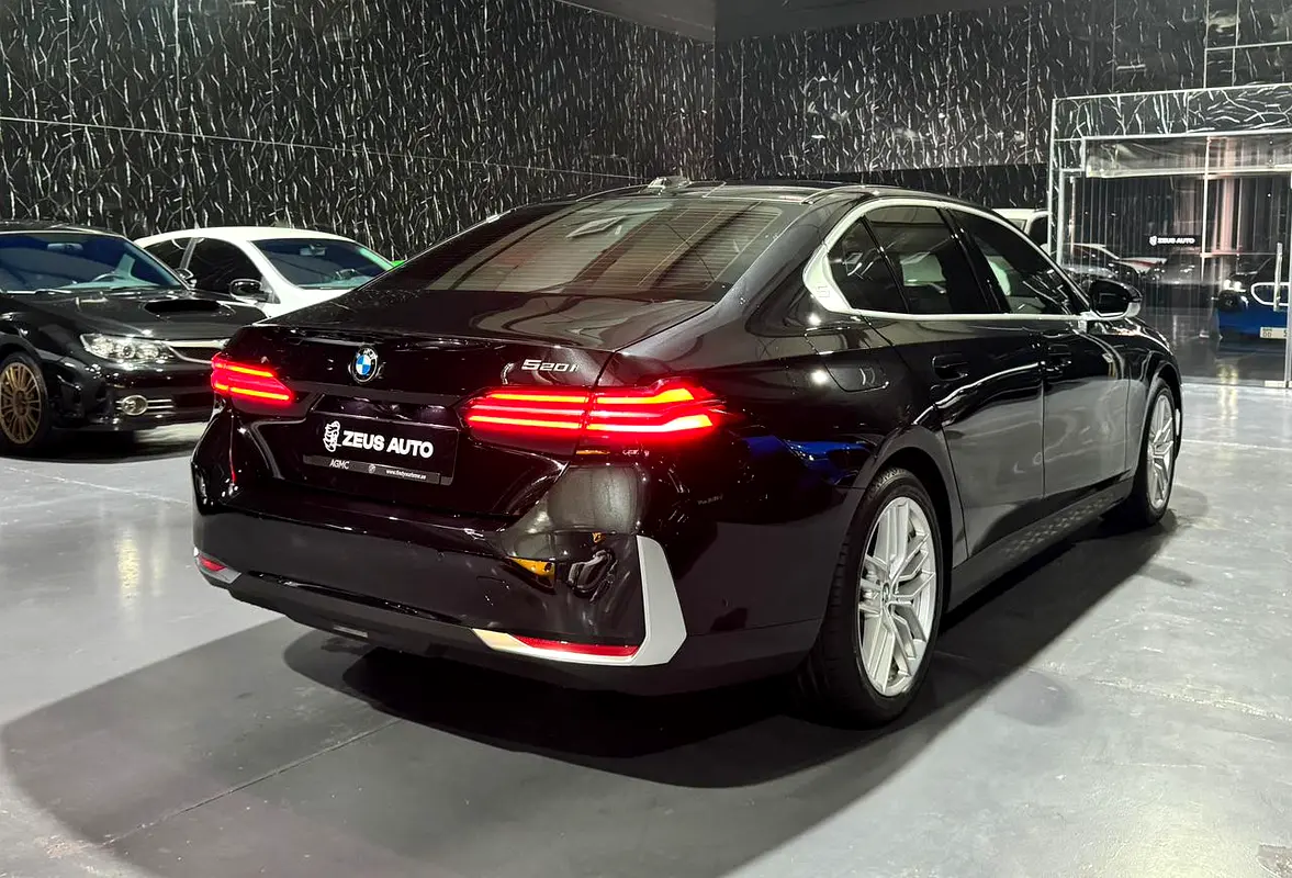 BMW 5-Series 2026