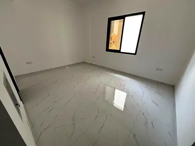 استوديو بمطبخ منفصل للإيجار السنوي | كورنيش عجمان | 19,998 درهم
