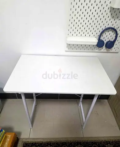 Table and chair for sale