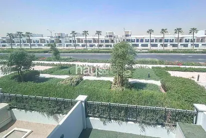 Negotiable | Single Row | Family Friendly | New