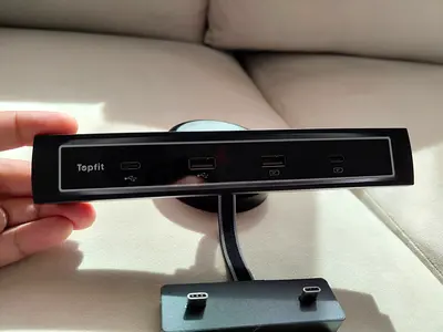 For Tesla Model -Topfit USB-C Docking Station with Dual USB-A and USB-C Ports