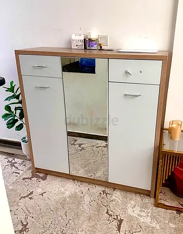 Wooden Hallway Shoe Cabinet with Mirror - Compact Storage