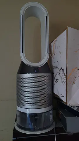 Dyson Air Purifier bladeless tower fan with remote