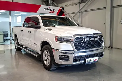 2025 RAM 1500 照片 1