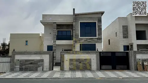 Luxury villa with a prime location close to amenities. Excellent price, negotiable.