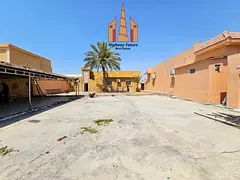 6Bed room Hall Majlis Maids room wachman room big yard parking very big villa