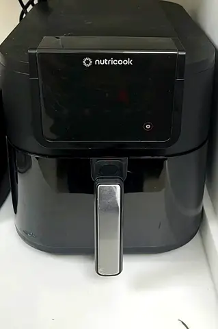 New Airfryer for sell in Karama.