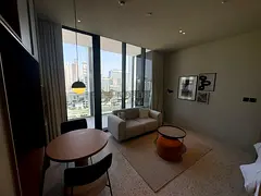 STUDIO | UPSIDE LIVING | BUSINESS BAY