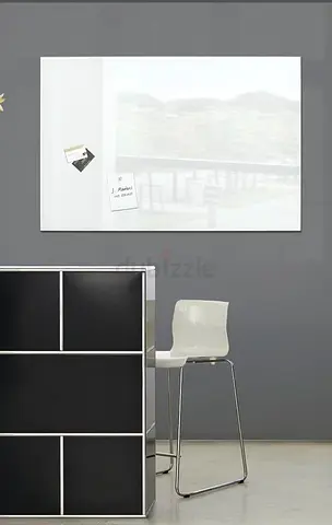 Magnetic Glass Whiteboard 100x65cm with Mounting Set  Markers - Sigel
