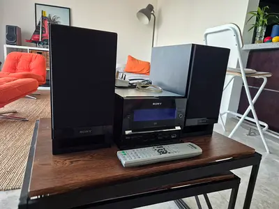 Micro Hi-Fi Sony digital music system CMT-DH5BT (with Bluetooth)