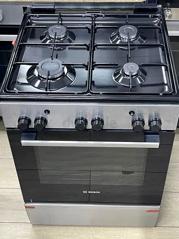 Bosch New model 4 burner full gas cooker Range size 60cm Exellent Condition