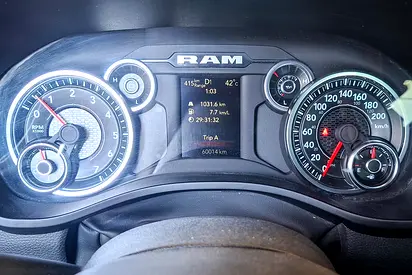 2025 RAM 1500 照片 15