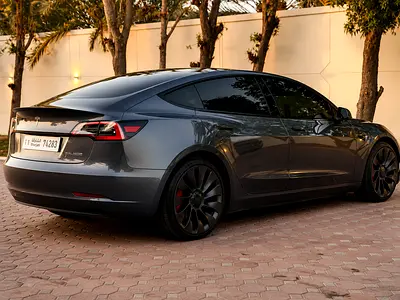 صورة 4 لـ 2023 Tesla MODEL 3