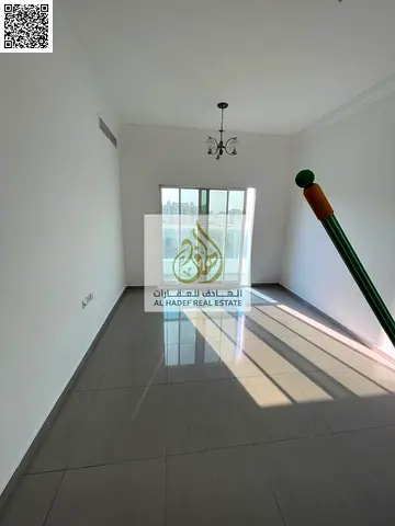 🏡 للإيجار السنوي | شقة مميزة في الجرف 2 – موقع استراتيجي ✨ اغتنم فرصة السكن في واحدة من أفضل مناطق عجمان، بالقرب من أهم الخدمات والمرافق. 📍 الموقع:
