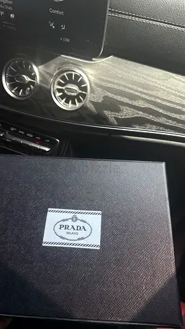 Prada Re-Edition 2005 Re-Nylon