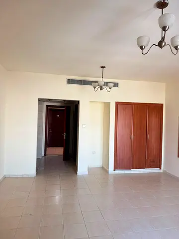 Spacious -Balcony-Maintained- HOT Deal