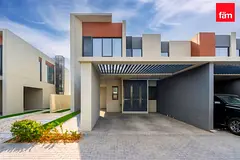 Single Row | Larger Plot | Water View | Corner
