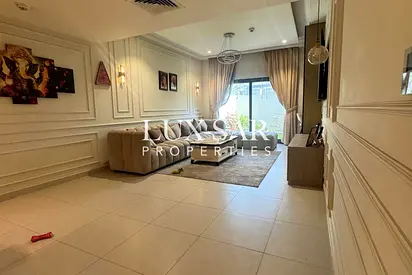 2BR | Near to Amenities | Single Row and Upgraded