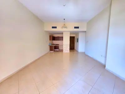 Well-Maintained | High Floor with Balcony | Ready to Move In