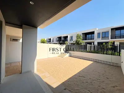 Book now | 3Bed+ maid internal unit | Ready to move