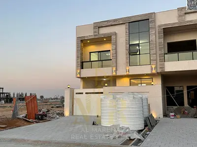 فيلا فاخرة في قلب الحليو " اغتنمها بسعر شامل الرسوم التسجيل والتمليك تملك حر