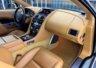 2012 Aston Martin RAPIDE 照片 11